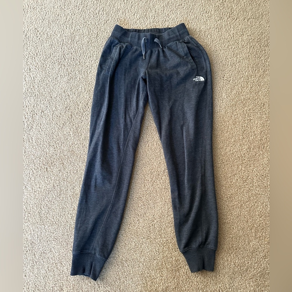 Women’s north face joggers